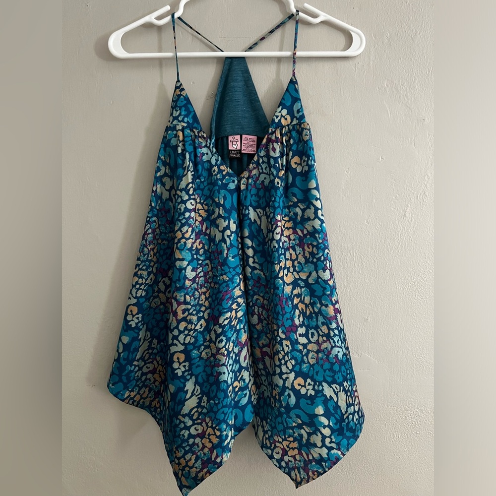 Love on a Hanger Tank! Size M